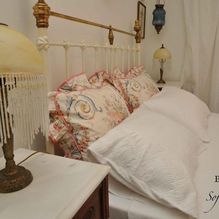 Sofi'S Suites Andros ภายนอก รูปภาพ